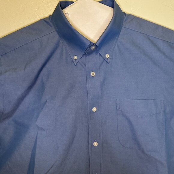 L.L. Bean Men's Wrinkle-Free Pinpoint Oxford Cloth Shirt, Traditional Fit 161/2 - Picture 2 of 5